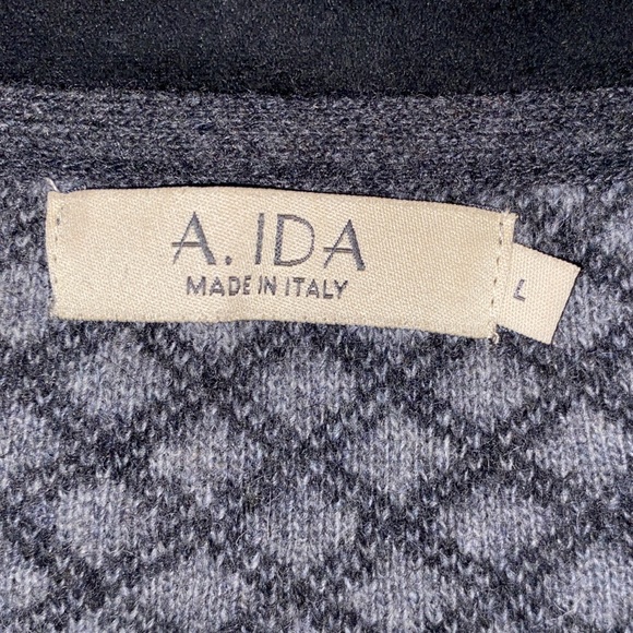 A. IDA WOOL GEOMETRIC LIGHTWEIGHT ITALIAN LONG CARDIGAN- WOMENS - S/L - EUC - Picture 13 of 15